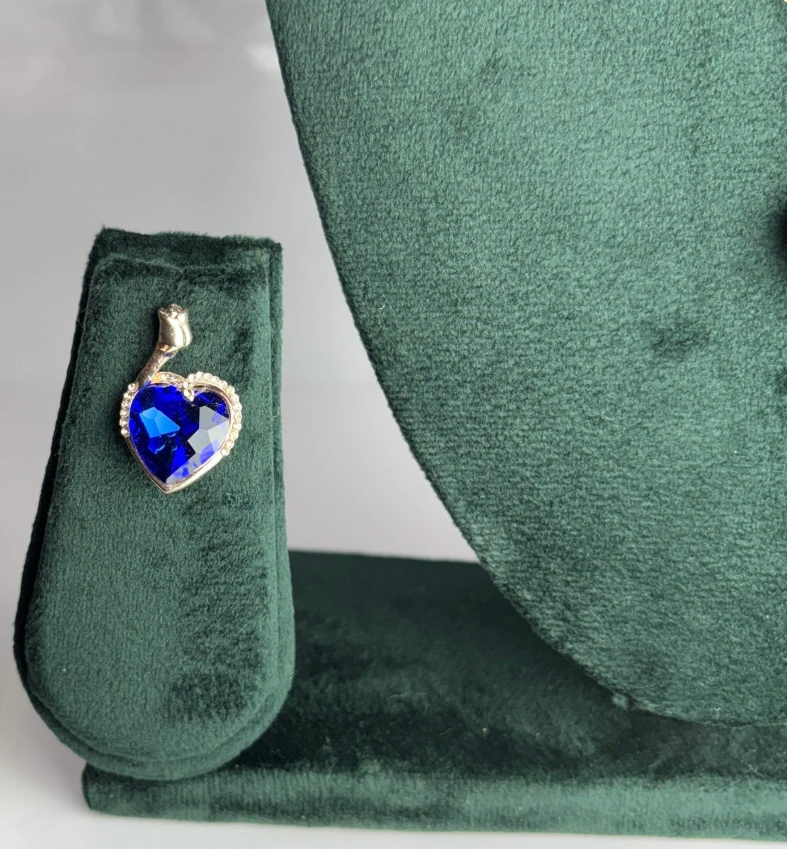 Aureya Heart Crystal Pendant Necklace Set for Women | Sparkling Solitaire Heart Pendant | AureyaBlueadjustable chain