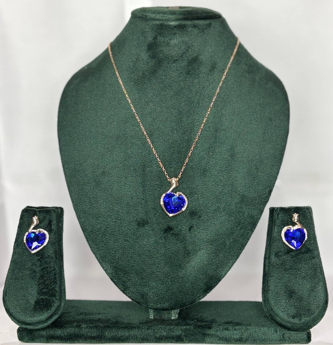 Aureya Heart Crystal Pendant Necklace Set for Women | Sparkling Solitaire Heart Pendant | AureyaBlueadjustable chain