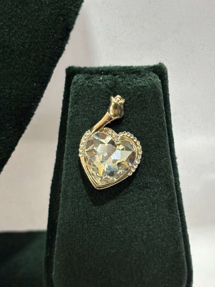 Aureya Heart Crystal Pendant Necklace Set for Women | Sparkling Solitaire Heart Pendant | AureyaClearadjustable chain