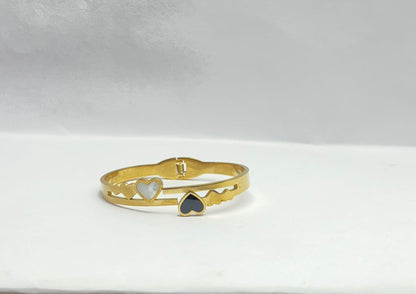 Premium Black & white Heart Bangle Set – Fashion Bracelet Gifts for Her | AureyaAUREYA FASHIONanniversary gift